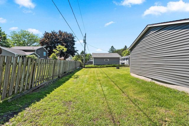 634 MEMORY AVENUE, Green Bay, WI 54301