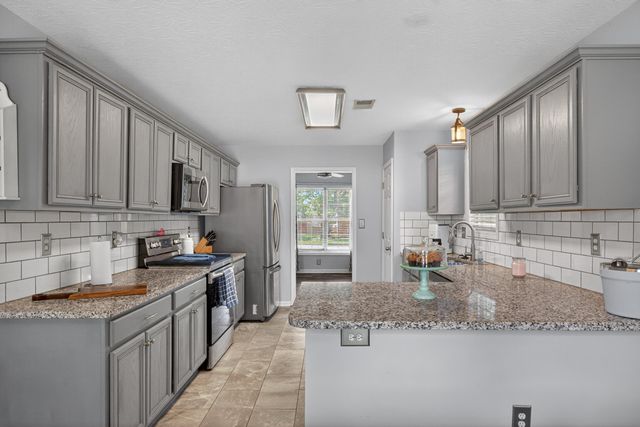 205 Singleton Way, Nicholasville, KY 40356