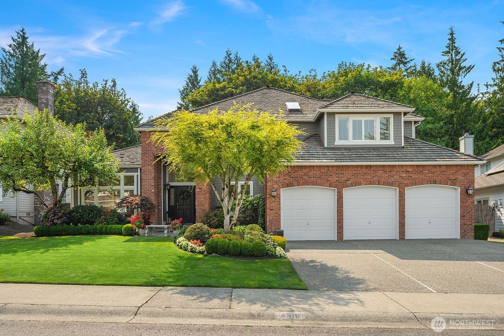 4519 191st Place NE, Sammamish, WA 98074
