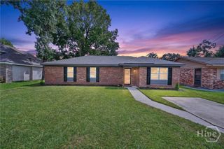 1927 Pendleton Street, Savannah, GA 31405