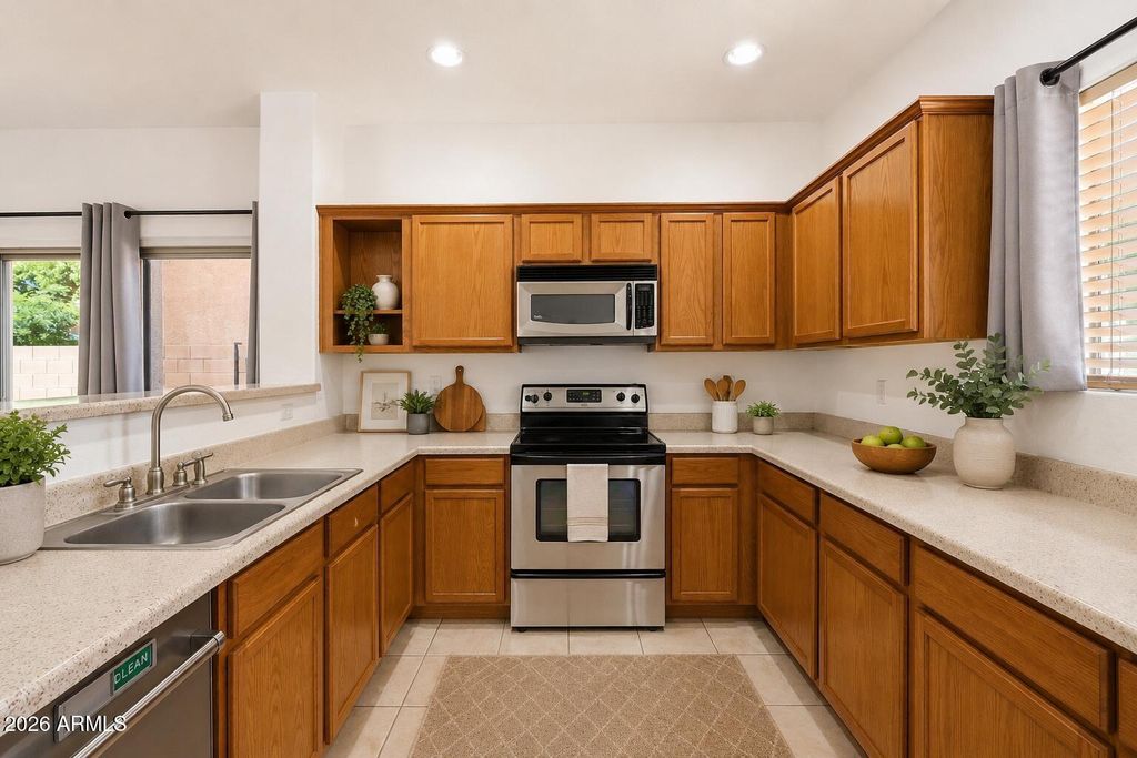 9590 N 81ST Drive, Peoria, AZ 85345 — photo 5