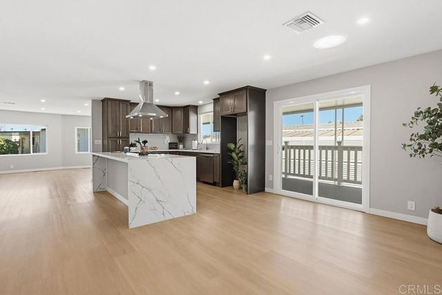 7320 San Bartolo St 217, Carlsbad, CA 92011