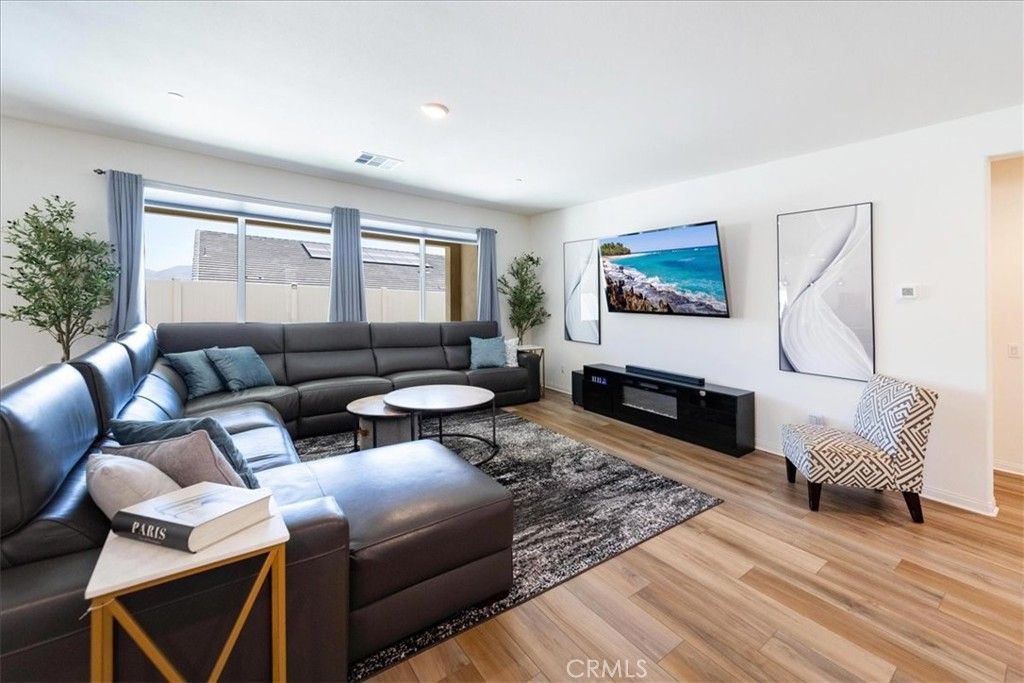 32500 Mckiernan, Menifee, CA 92584 — photo 4