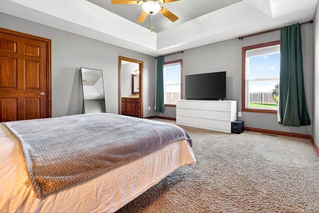 4102 E BRAEBURN DRIVE, Appleton, WI 54913