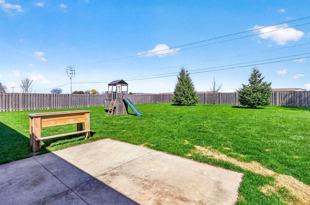 4102 E BRAEBURN DRIVE, Appleton, WI 54913