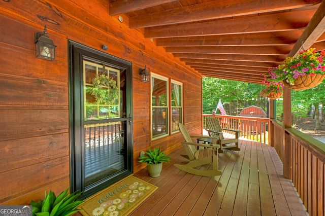 612 Medina Court, Ellijay, GA 30540