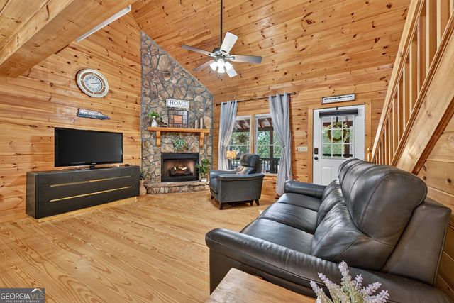 612 Medina Court, Ellijay, GA 30540