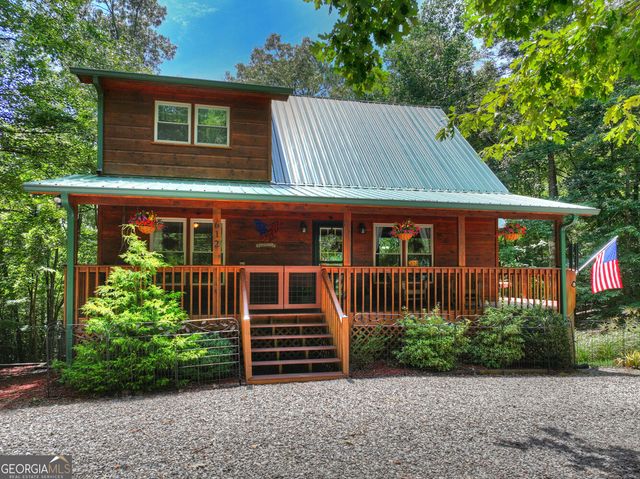 612 Medina Court, Ellijay, GA 30540