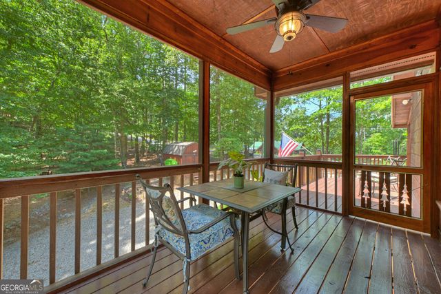 612 Medina Court, Ellijay, GA 30540