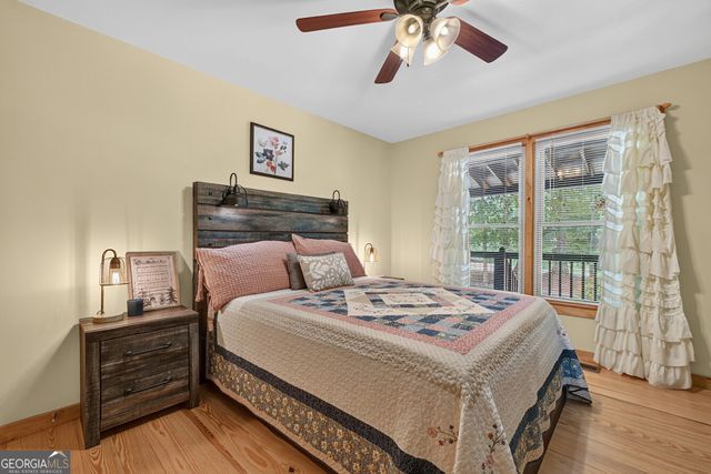 612 Medina Court, Ellijay, GA 30540