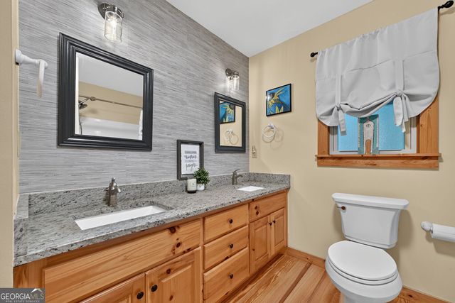 612 Medina Court, Ellijay, GA 30540