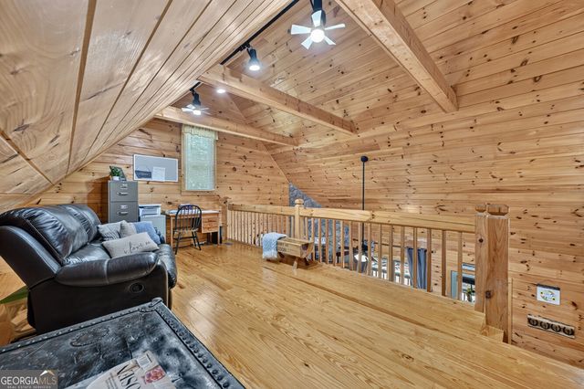 612 Medina Court, Ellijay, GA 30540