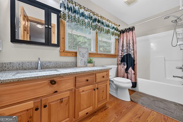 612 Medina Court, Ellijay, GA 30540