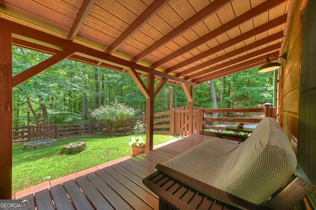 612 Medina Court, Ellijay, GA 30540