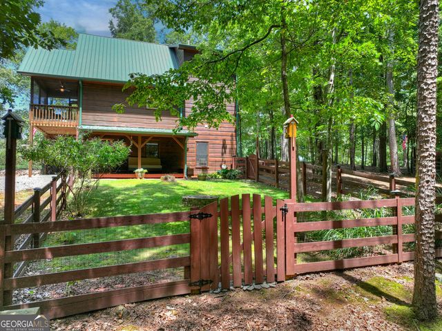 612 Medina Court, Ellijay, GA 30540