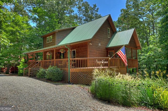 612 Medina Court, Ellijay, GA 30540