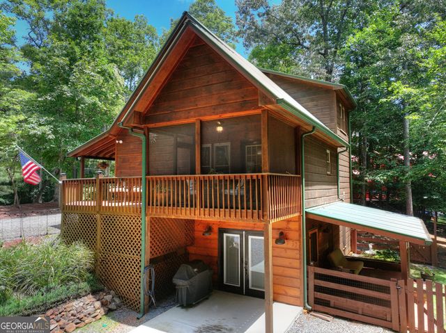 612 Medina Court, Ellijay, GA 30540