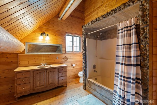 36015 86th Avenue Ct E, Eatonville, WA 98328