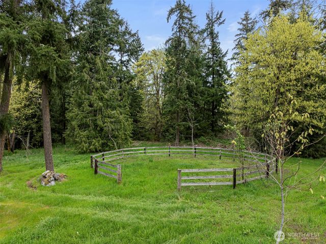 36015 86th Avenue Ct E, Eatonville, WA 98328