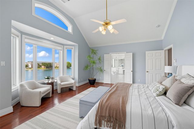 5934 Stratford Gardens Drive, Sugar Land, TX 77479