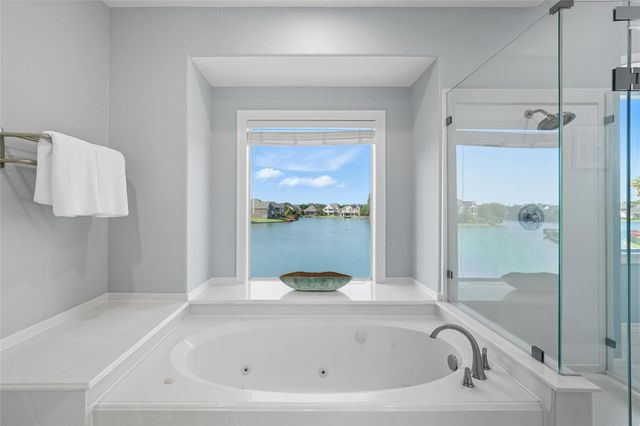 5934 Stratford Gardens Drive, Sugar Land, TX 77479