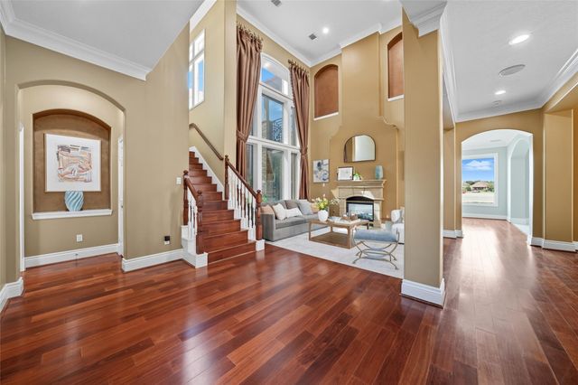 5934 Stratford Gardens Drive, Sugar Land, TX 77479