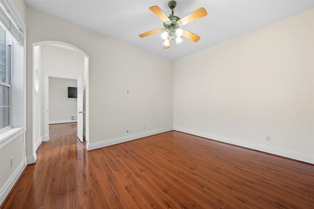 5934 Stratford Gardens Drive, Sugar Land, TX 77479