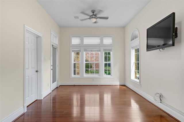 5934 Stratford Gardens Drive, Sugar Land, TX 77479