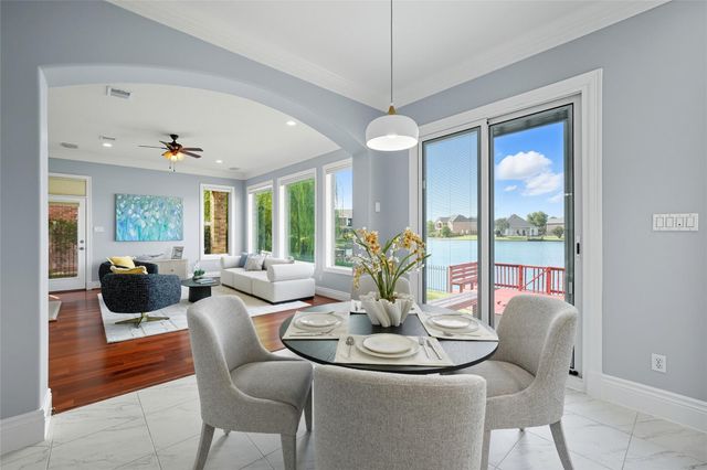 5934 Stratford Gardens Drive, Sugar Land, TX 77479