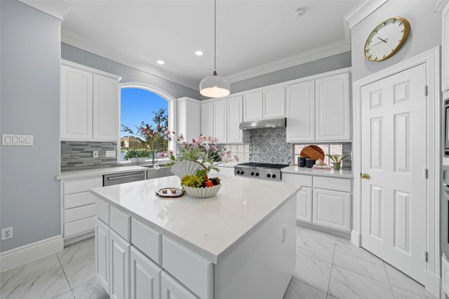 5934 Stratford Gardens Drive, Sugar Land, TX 77479