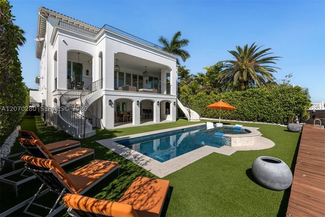 1460 S Treasure Dr, North Bay Village, FL 33141