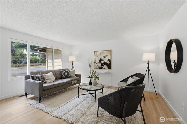 17448 NE 156th Street, Woodinville, WA 98072