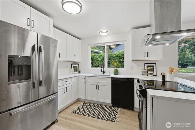 17448 NE 156th Street, Woodinville, WA 98072