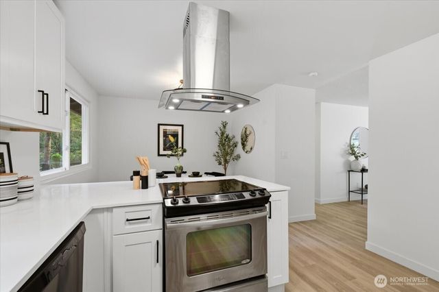 17448 NE 156th Street, Woodinville, WA 98072