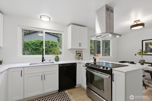 17448 NE 156th Street, Woodinville, WA 98072
