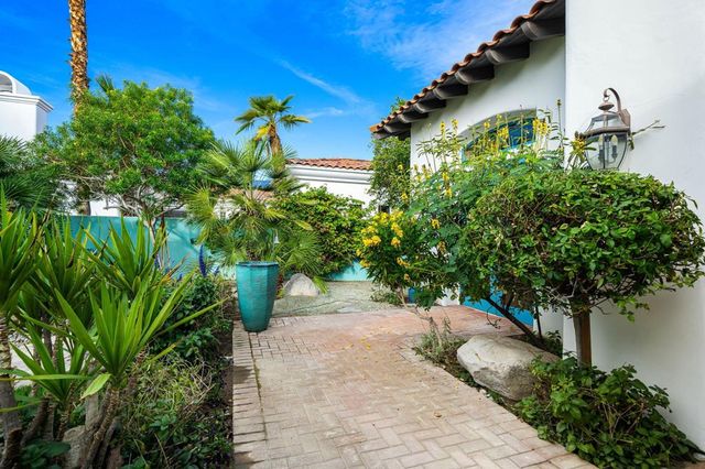 158 Loch Lomond Road, Rancho Mirage, CA 92270