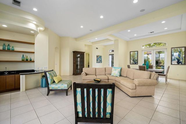 158 Loch Lomond Road, Rancho Mirage, CA 92270