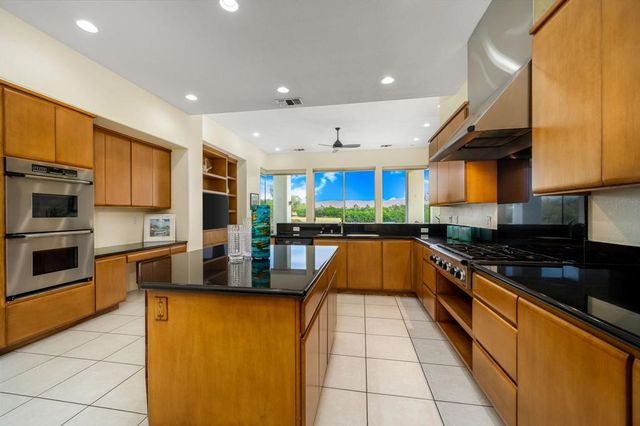 158 Loch Lomond Road, Rancho Mirage, CA 92270