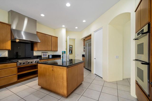 158 Loch Lomond Road, Rancho Mirage, CA 92270