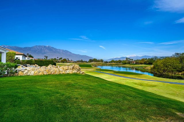 158 Loch Lomond Road, Rancho Mirage, CA 92270