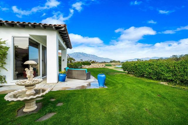 158 Loch Lomond Road, Rancho Mirage, CA 92270