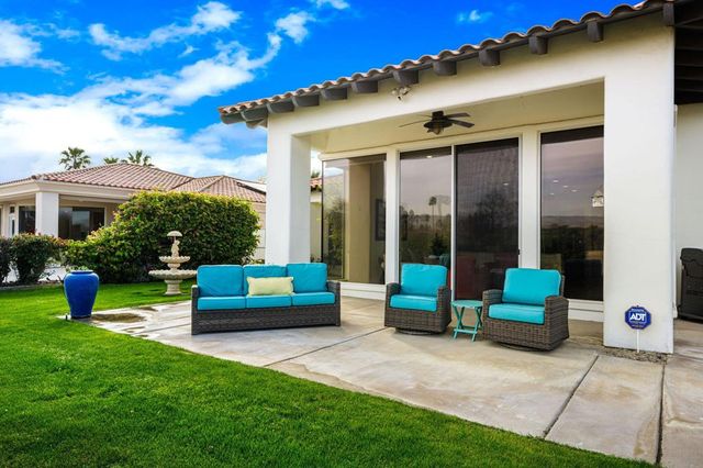 158 Loch Lomond Road, Rancho Mirage, CA 92270