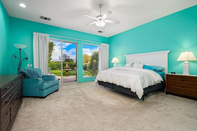 158 Loch Lomond Road, Rancho Mirage, CA 92270