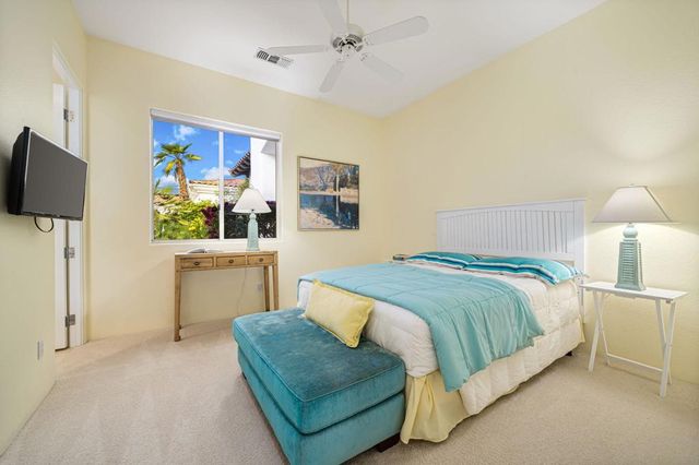 158 Loch Lomond Road, Rancho Mirage, CA 92270