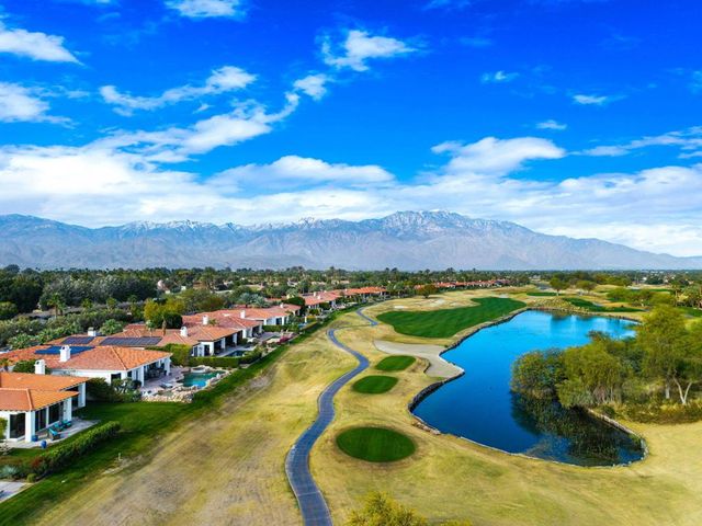 158 Loch Lomond Road, Rancho Mirage, CA 92270
