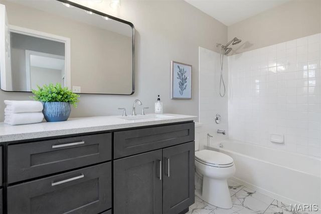 572 Misty Mountain Drive, O'fallon, MO 63368