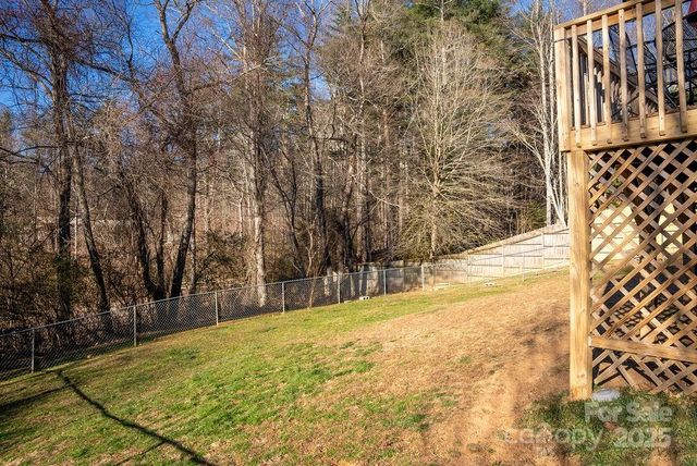 43 Redden Road, Hendersonville, NC 28739