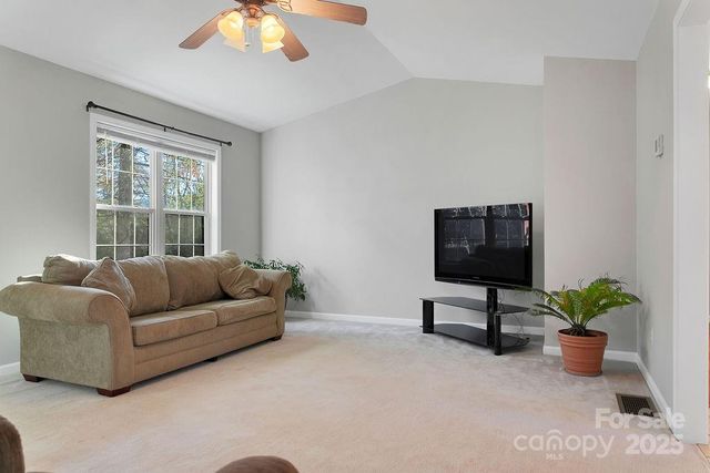 43 Redden Road, Hendersonville, NC 28739