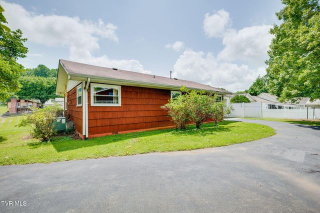 600 Allen Avenue, Elizabethton, TN 37643