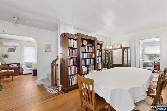 290 Winthrop Road, Teaneck, NJ 07666